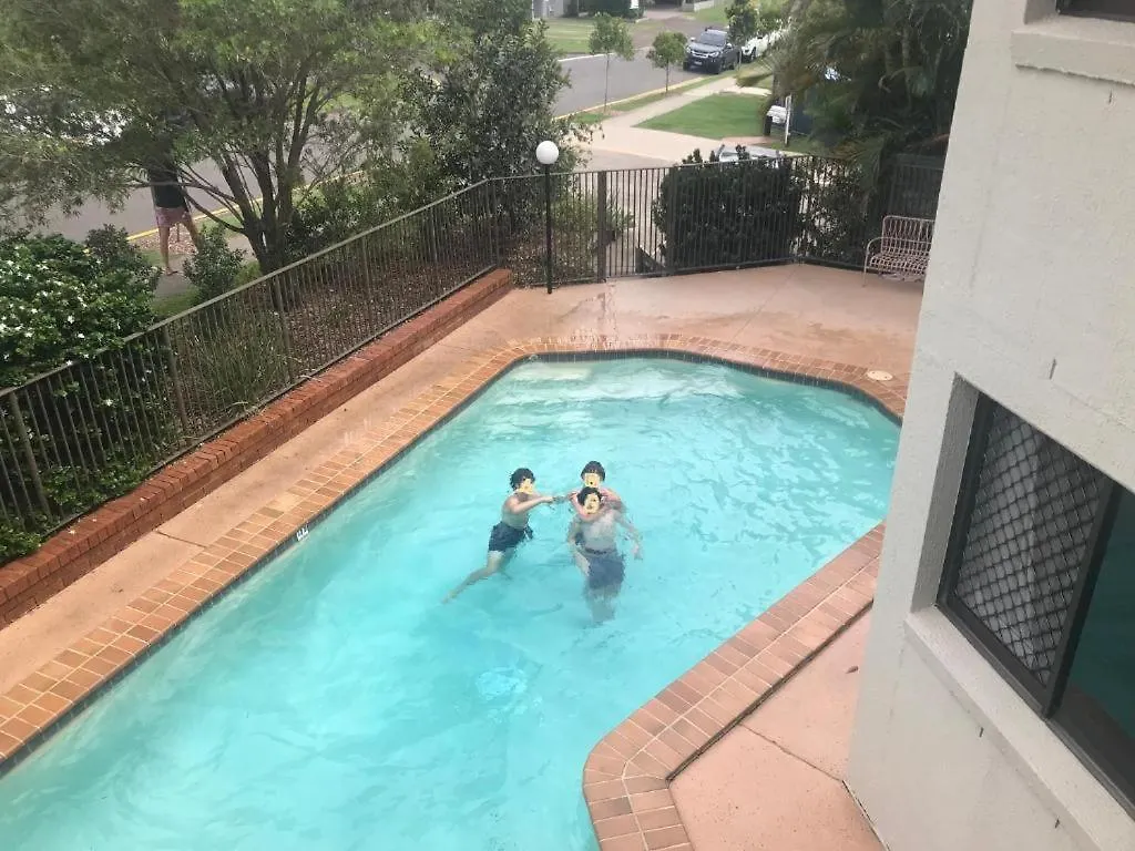 Kings Beach Side Unit Caloundra